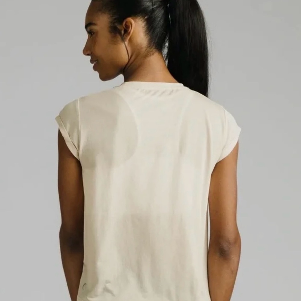 ZYIA Ivory Cuffed Exhilaration Tee BNWT